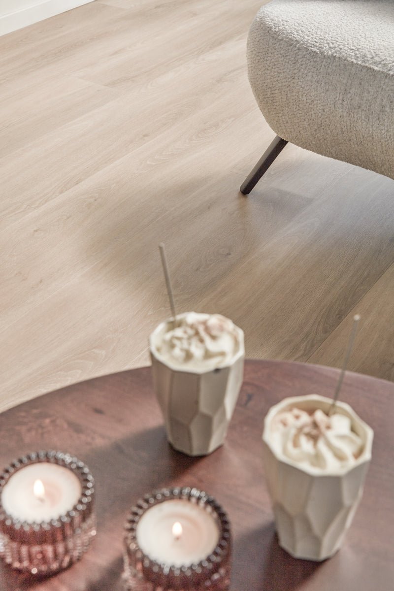 Floer Callantsoog Crème Eiken 2.0 FLR - 3040 - Dorpen Plak PVC - MEGAMAT - Orka Recht - Solza.nl