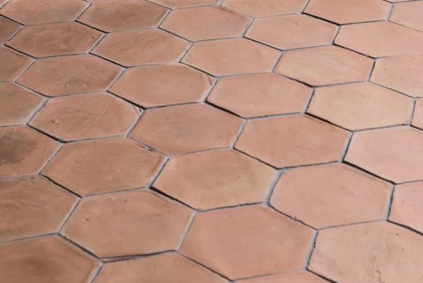 Kunnen terracotta tegels in vochtige ruimtes worden geplaatst, zoals de badkamer? - Solza.nl