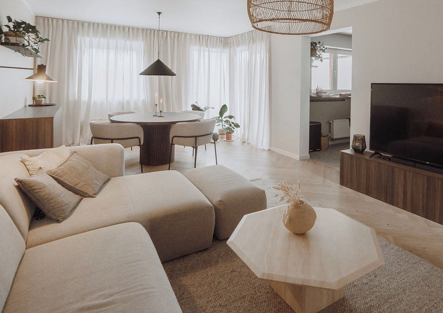 What are the advantages of a click PVC floor?