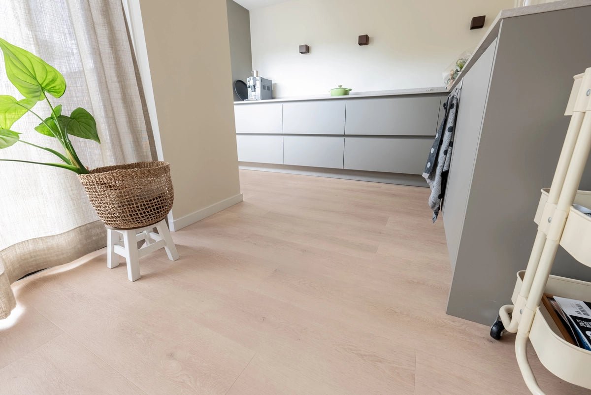 Floer Bemmel Beige Eiken FLR - 3036 - Dorpen Plak PVC - MEGAMAT - Solza.nl