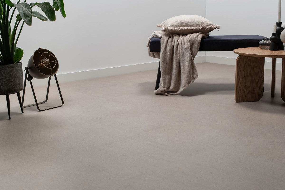 Floer Betonlook Greige Tegel PVC MEGAMAT FLR - 3612 - Solza.nl