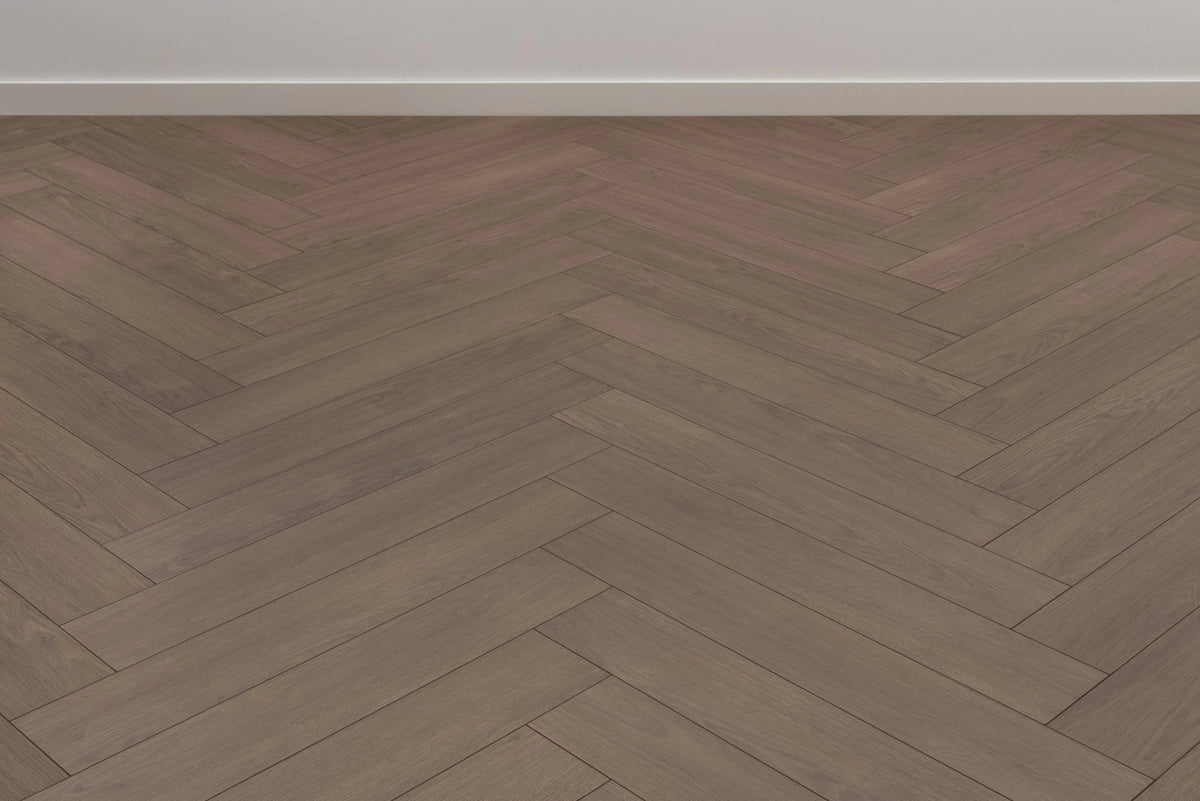 Floer Ceto Cacaobruin Hybride Laminaat Walvisgraat FLR - 1615 - Solza.nl