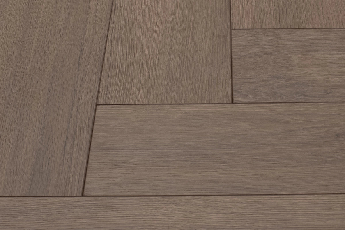 Floer Ceto Cacaobruin Hybride Laminaat Walvisgraat FLR - 1615 - Solza.nl