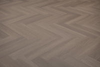 Floer Greige Eiken Visgraat Plak PVC FLR - 3511 - Solza.nl