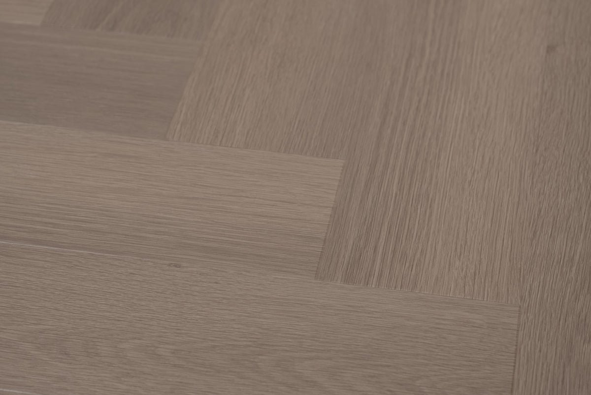 Floer Greige Eiken Visgraat Plak PVC FLR - 3511 - Solza.nl