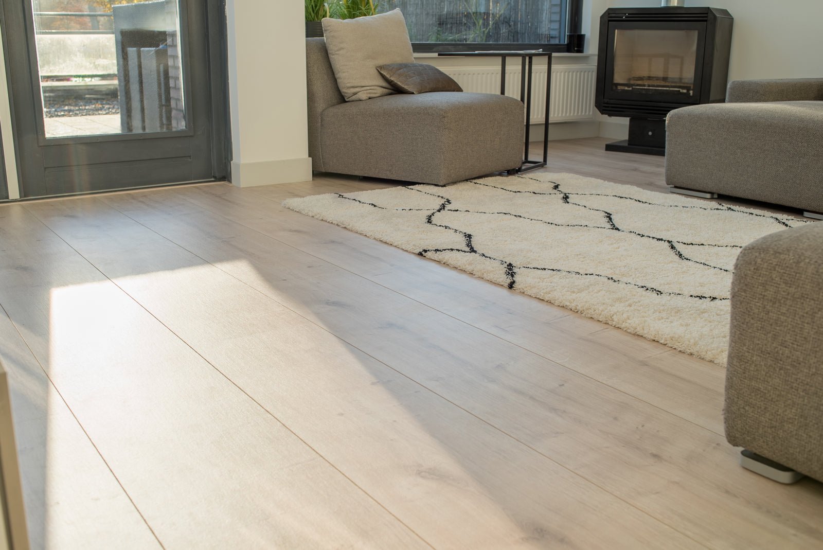 Floer Lichte Eik Hybride Laminaat Landhuis FLR-1026