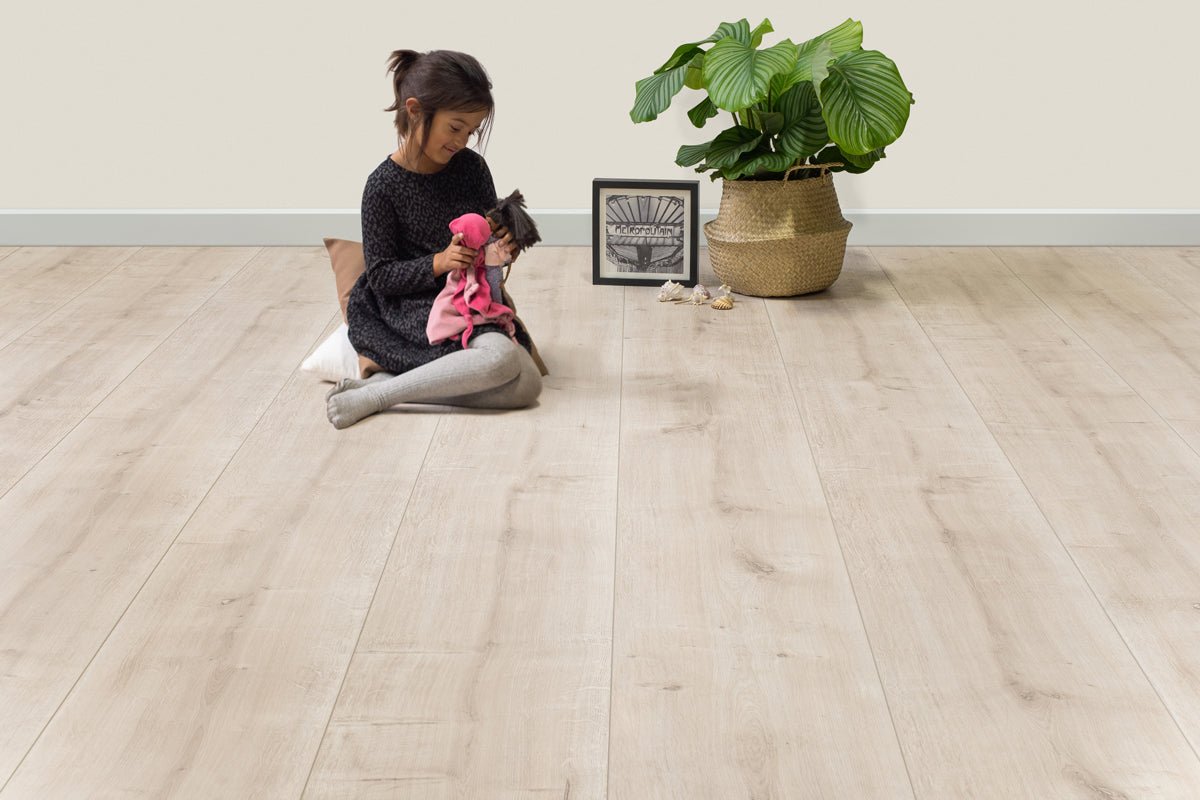 Floer Lichte Eik Hybride Laminaat Landhuis FLR-1026