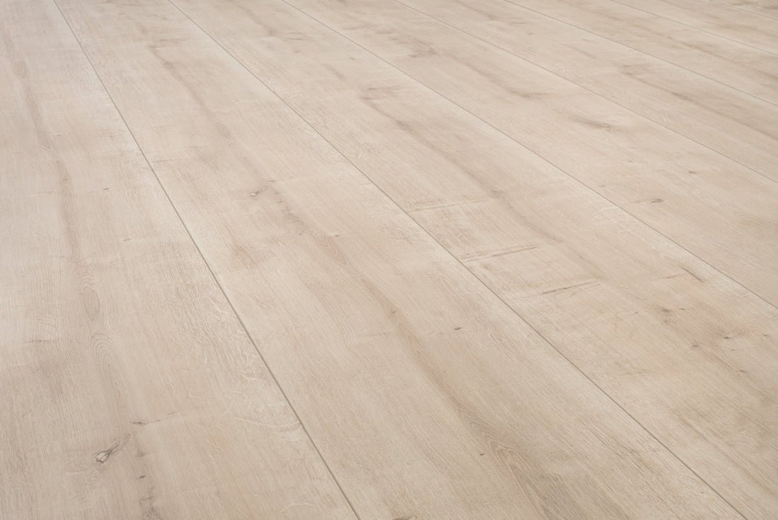 Floer Light Oak Hybrid Laminate Country House FLR-1026
