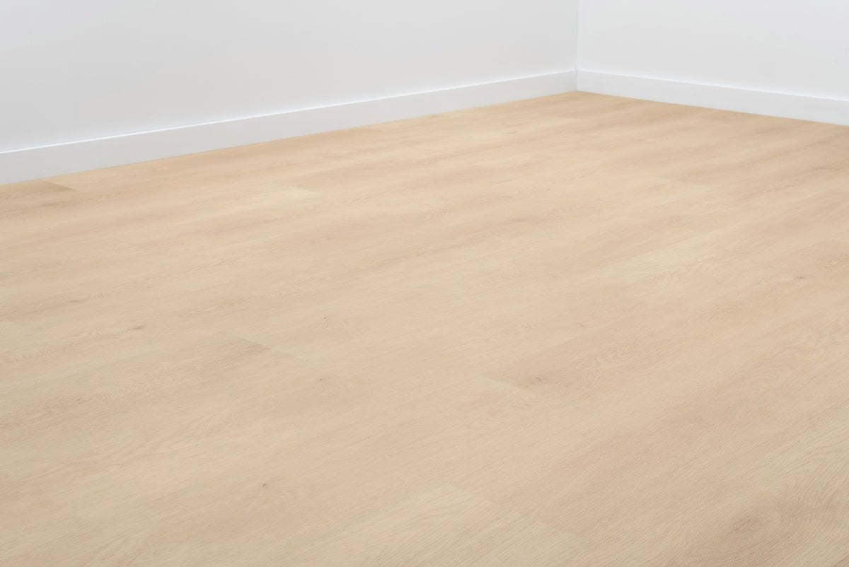 Floer Lisse Lichtbruin Eiken FLR - 3037 - Natuur Plak PVC - MEGAMAT - Solza.nl