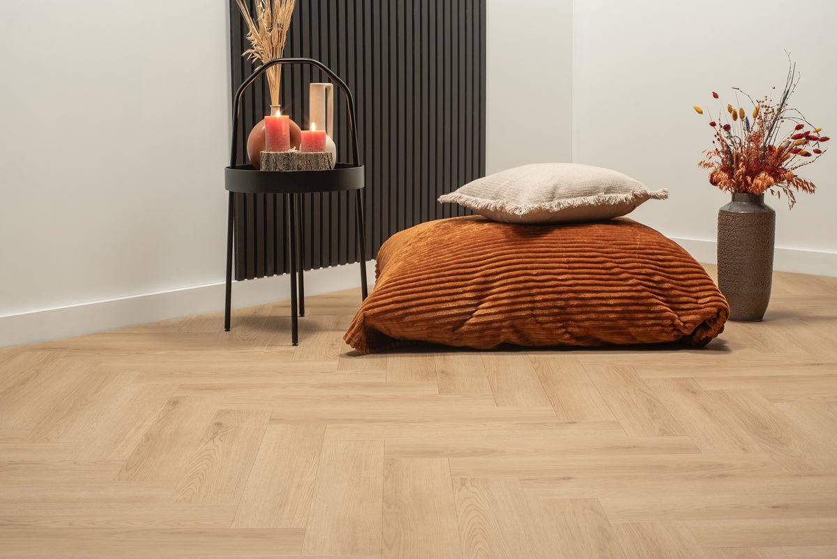 Floer Visgraat PVC Natuur Eiken FLR-3513 MEGAMAT - Bryde Bruin Visgraat