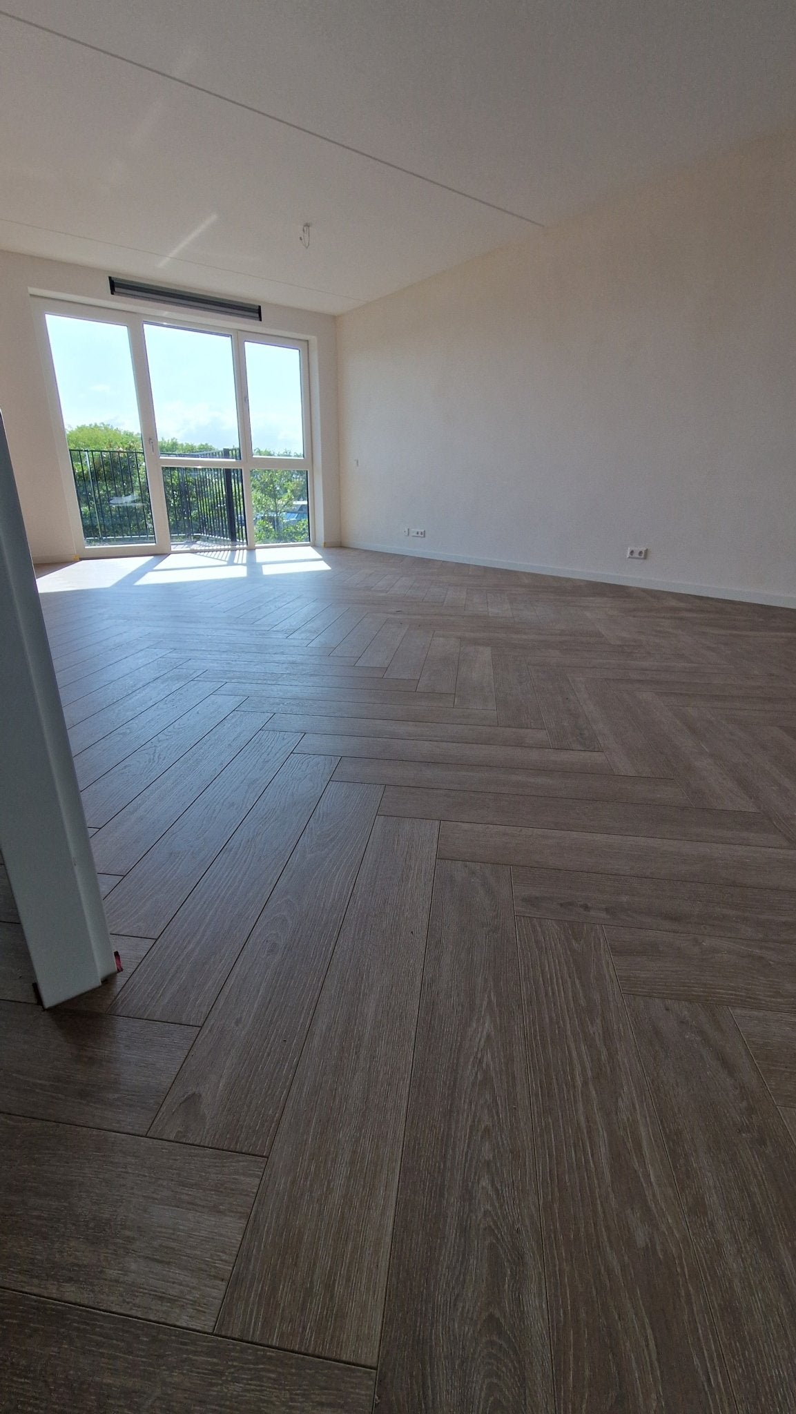 Floer Griend Grijs Hybride Laminaat Walvisgraat FLR-1614
