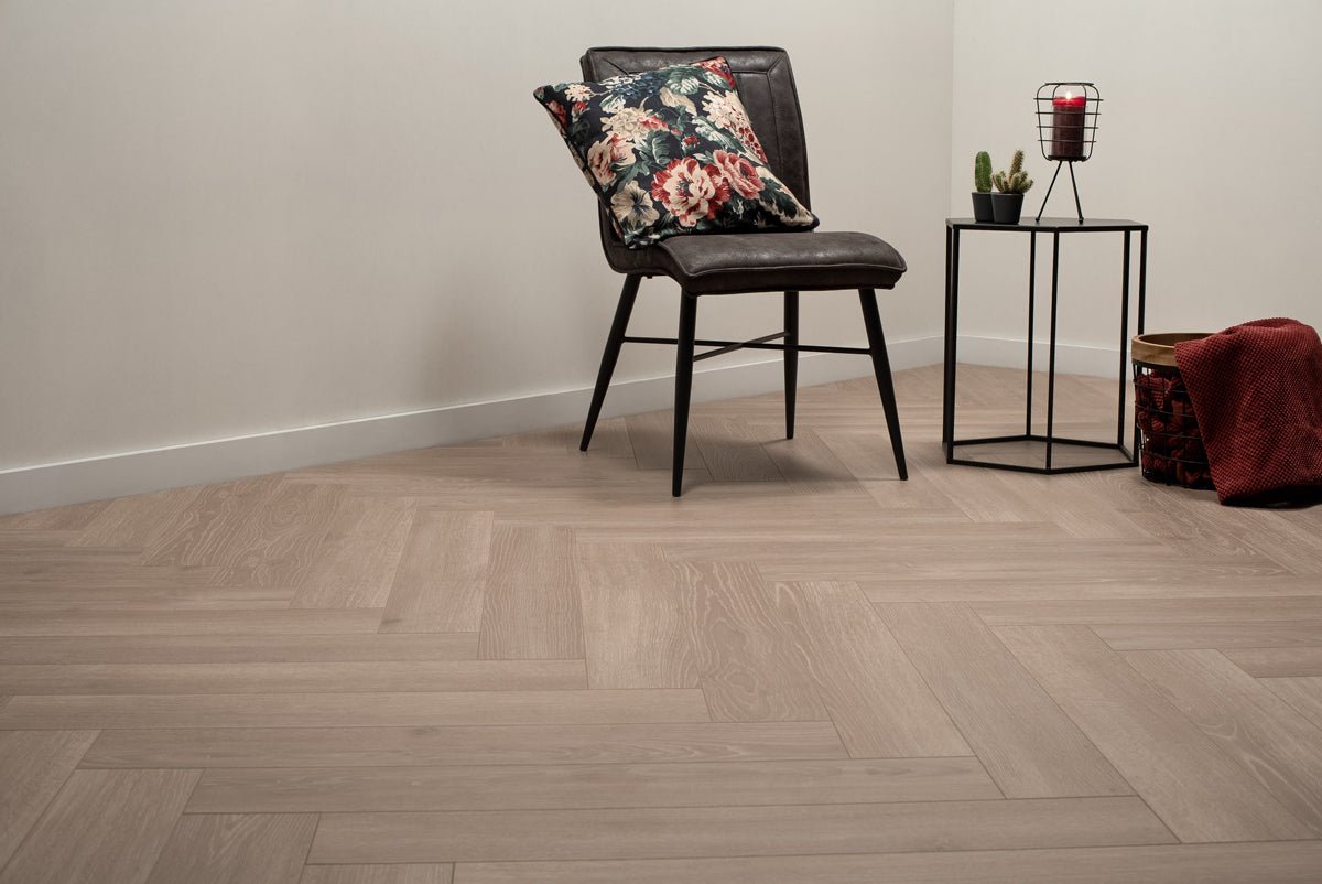 Floer Griend Grijs Hybride Laminaat Walvisgraat FLR-1614