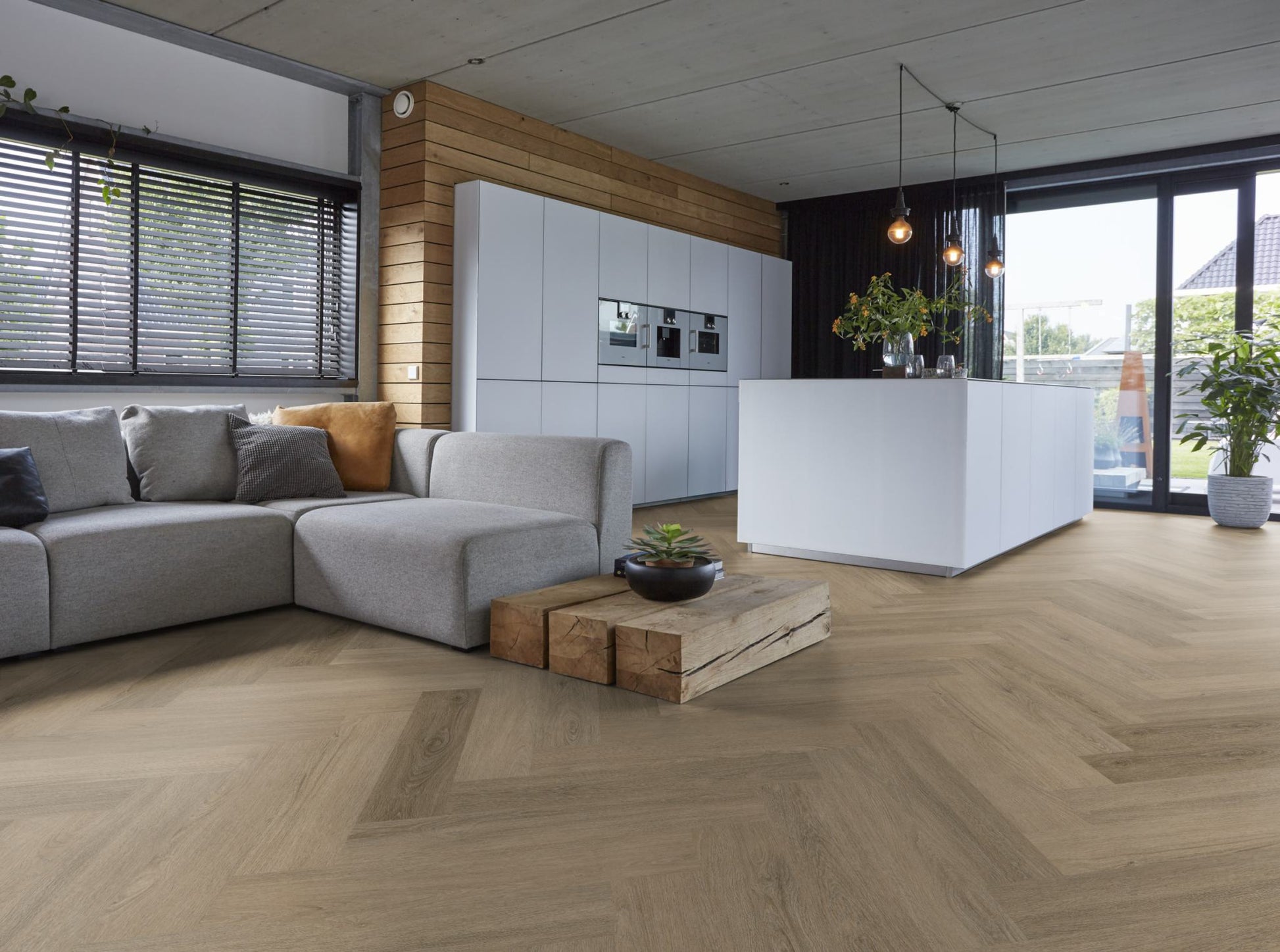 Floorlife YUP Sutton Smoky Herringbone Dryback PVC - 9030150519 - Solza.nl