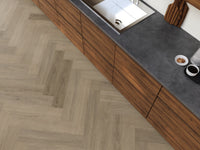 Floorlife YUP Sutton Smoky Herringbone Dryback PVC - 9030150519 - Solza.nl