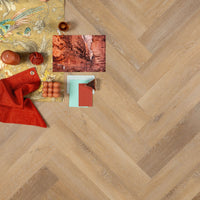 Otium Ruby Visgraat click PVC in een interieur