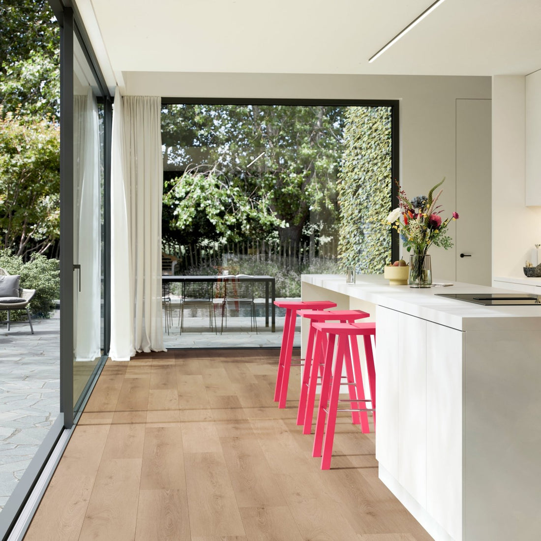 ParquetVinyl Nakuru Lion - Rechte stroken Click PVC - 230 x 1843 mm - 10 dB - NAK-5761-IB - Solza.nl