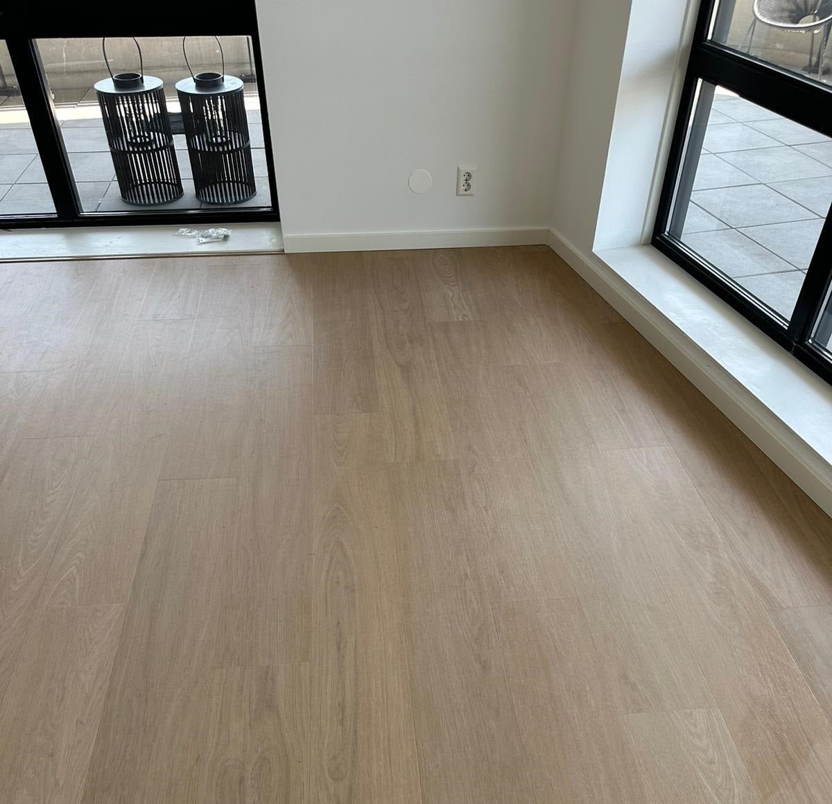 Vivafloors Bologna - Eiken 7810 - Walvisgraat Plak PVC - Solza.nl