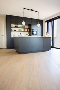 Vivafloors Bologna - Eiken 7810 - Walvisgraat Plak PVC - Solza.nl