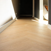 Vivafloors Bordeaux - Eiken 8510 - Walvisgraat Plak PVC - Solza.nl