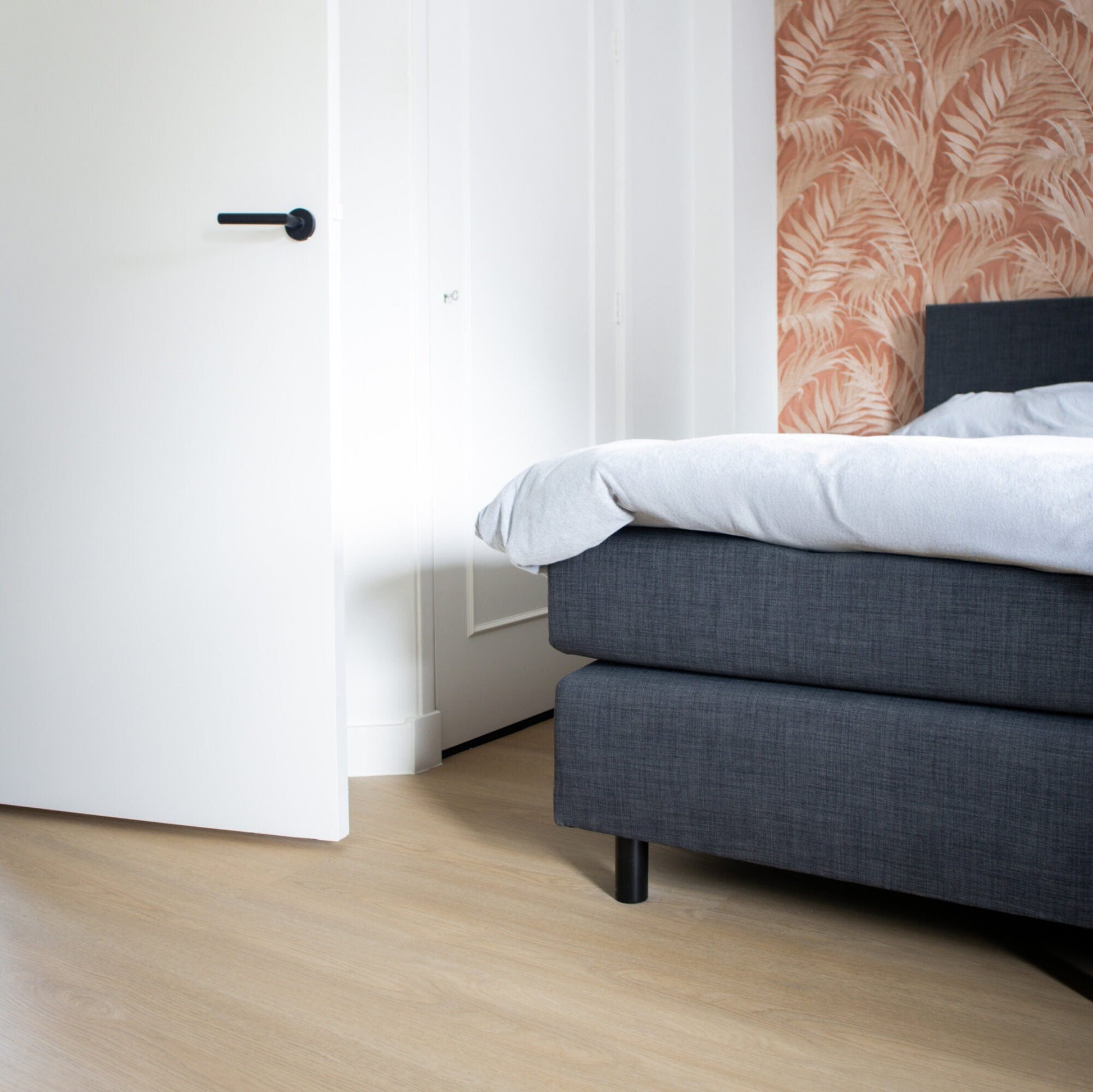 Vivafloors Bordeaux - Eiken 8540 - Rechte Stroken Click PVC - Solza.nl