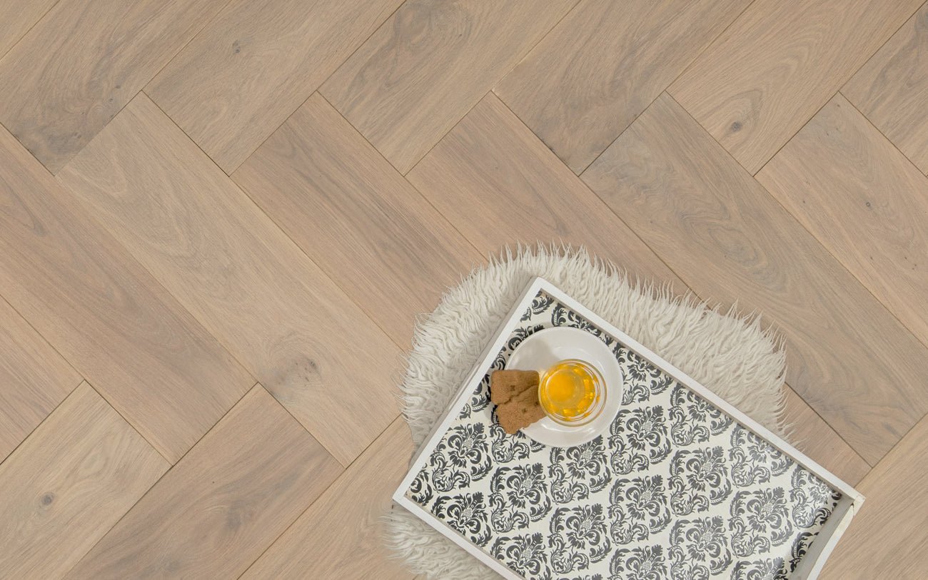 Floer Visgraat Parket Rustiek Eiken Multiplank Enkel Gerookt & Wit Geolied FLR-4003 - Solza.nl