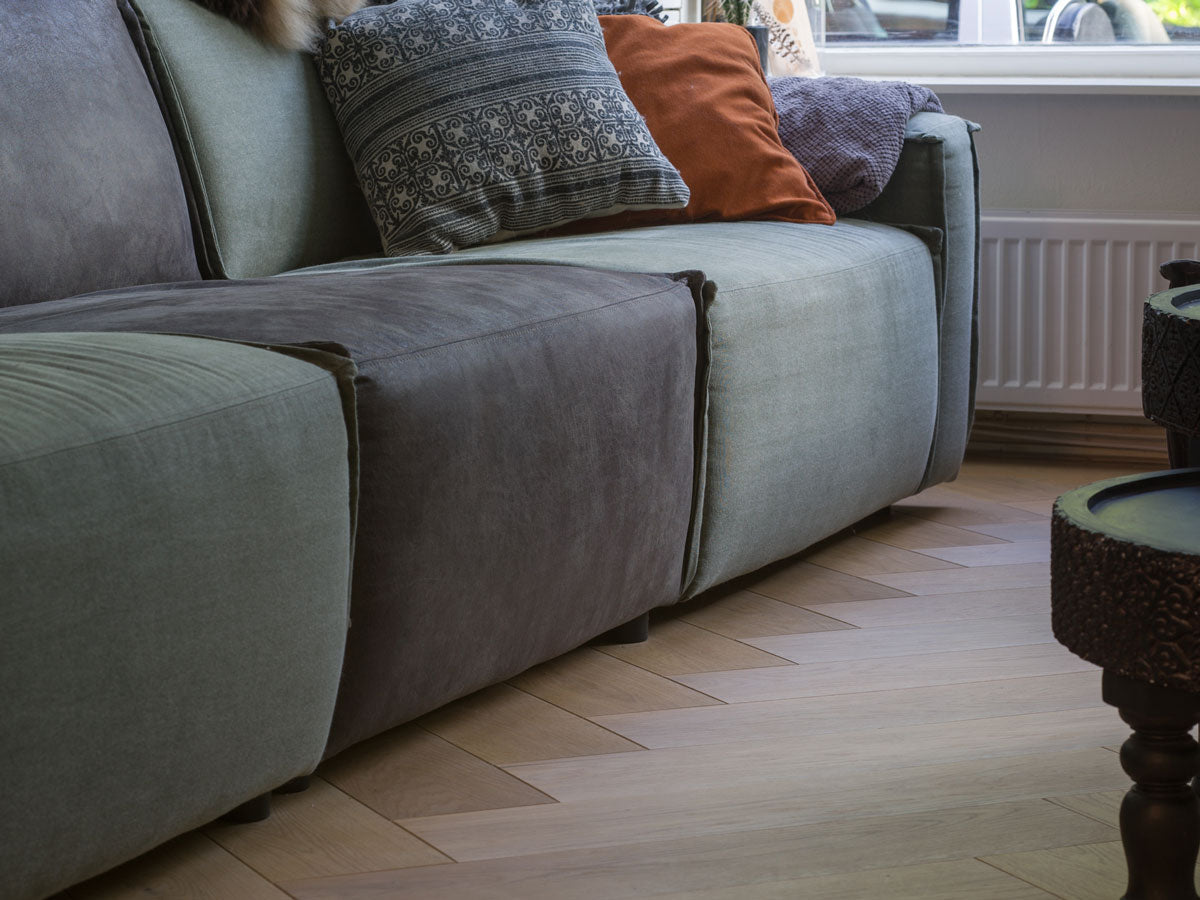 Floer Visgraat Parket Rustiek Eiken Multiplank Enkel Gerookt & Wit Geolied FLR-4003 - Solza.nl