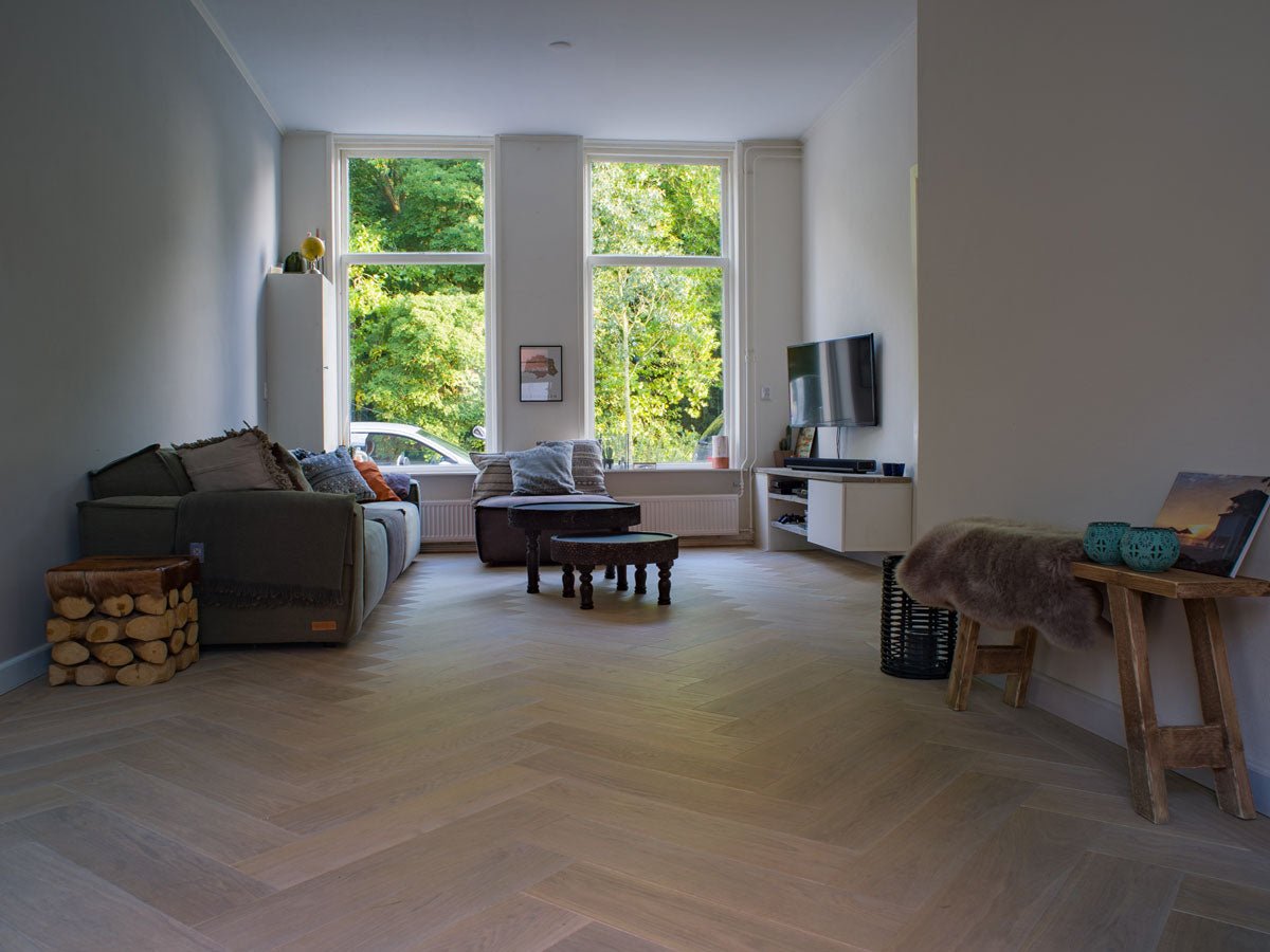 Floer Visgraat Parket Rustiek Eiken Multiplank Enkel Gerookt & Wit Geolied FLR-4003 - Solza.nl