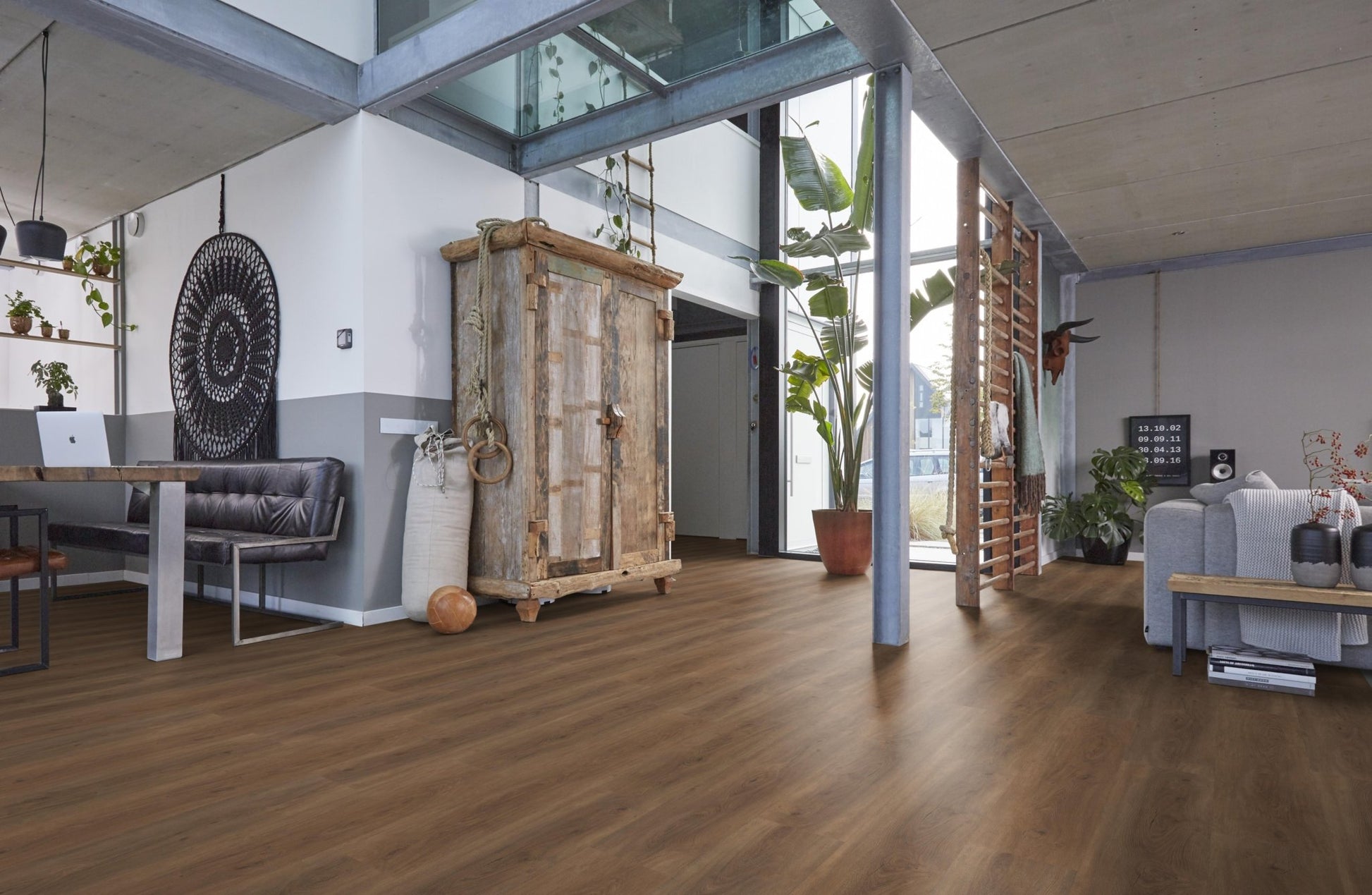 Floorlife Click PVC Parramatta Warm Brown 2532 SRC - Solza.nl